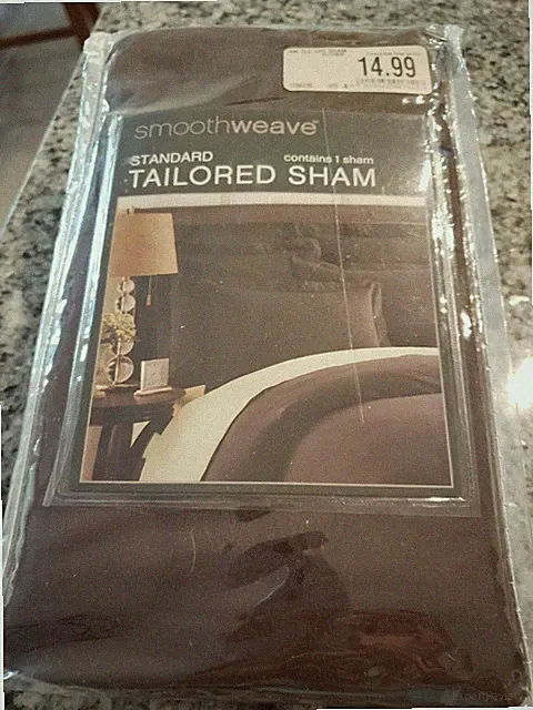 Smoothweave Tailored Standard Pillow Sham in Chocolate 20" x 26" New in Package